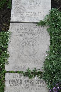Boulogne Eastern Cemetery - Pratley, Frank