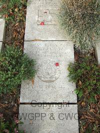 Boulogne Eastern Cemetery - Pratt, William Thomas