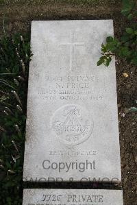 Boulogne Eastern Cemetery - Price, H