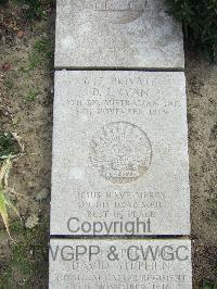 Boulogne Eastern Cemetery - Ryan, Daniel Joseph