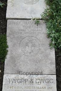 Boulogne Eastern Cemetery - Rees, W