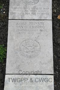 Boulogne Eastern Cemetery - Ridding, David