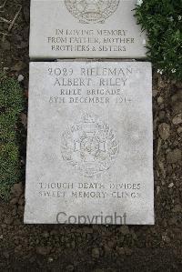 Boulogne Eastern Cemetery - Riley, Albert