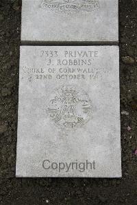 Boulogne Eastern Cemetery - Robbins, J