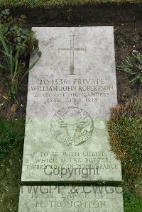 Boulogne Eastern Cemetery - Robertson, William John