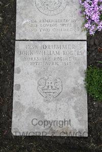 Boulogne Eastern Cemetery - Rogers, John William