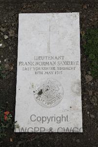 Boulogne Eastern Cemetery - Saxelbye, Frank Norman