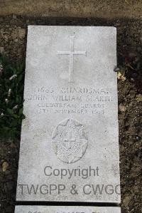 Boulogne Eastern Cemetery - Scarth, John William