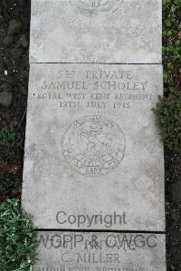 Boulogne Eastern Cemetery - Scholey, Samuel