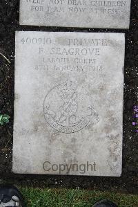 Boulogne Eastern Cemetery - Seagrove, F