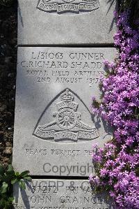 Boulogne Eastern Cemetery - Shaddick, Charles Richard