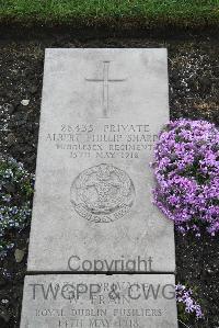 Boulogne Eastern Cemetery - Sharpe, Albert Phillip