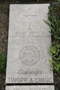 Boulogne Eastern Cemetery - Sheridan, Thomas Anthony