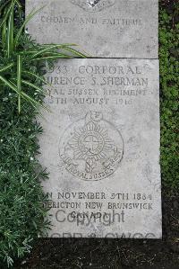 Boulogne Eastern Cemetery - Sherman, Laurence Shuster
