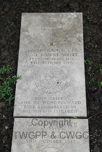 Boulogne Eastern Cemetery - Short, Jesse Robert