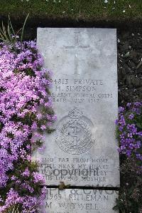 Boulogne Eastern Cemetery - Simpson, Hartley