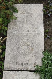 Boulogne Eastern Cemetery - Simpson, Waldo Lovat