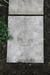 Boulogne Eastern Cemetery - Skea, William