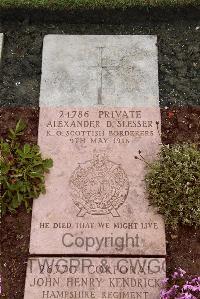 Boulogne Eastern Cemetery - Slesser, Alexander Davidson