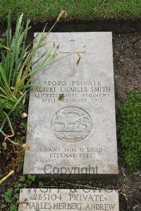 Boulogne Eastern Cemetery - Smith, Albert Charles