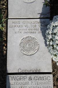 Boulogne Eastern Cemetery - Smith, Edward Victor