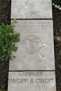Boulogne Eastern Cemetery - Smith, Edward