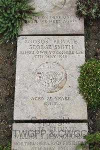 Boulogne Eastern Cemetery - Smith, George
