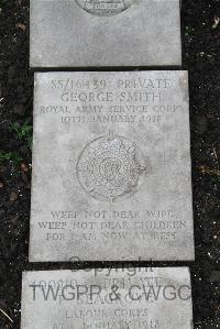 Boulogne Eastern Cemetery - Smith, George