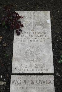 Boulogne Eastern Cemetery - Smith, Harlan