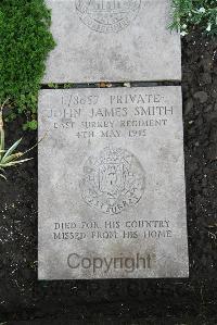 Boulogne Eastern Cemetery - Smith, John James
