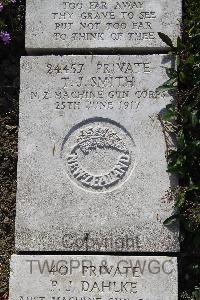 Boulogne Eastern Cemetery - Smith, Thomas James
