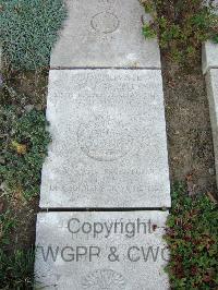 Boulogne Eastern Cemetery - Smith, Walter John