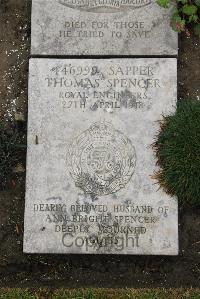 Boulogne Eastern Cemetery - Spencer, Thomas
