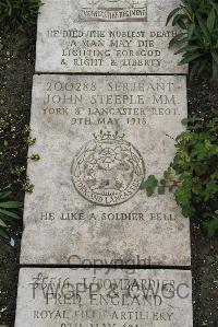 Boulogne Eastern Cemetery - Steeple, John