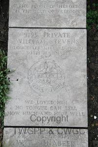 Boulogne Eastern Cemetery - Stevens, William
