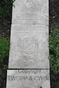 Boulogne Eastern Cemetery - Steward, Josiah