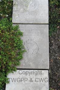 Boulogne Eastern Cemetery - Stewart, James