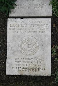 Boulogne Eastern Cemetery - Stewart, Lachlan