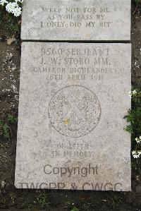 Boulogne Eastern Cemetery - Stobo, J W
