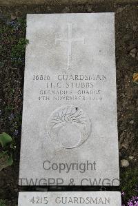 Boulogne Eastern Cemetery - Stubbs, H G
