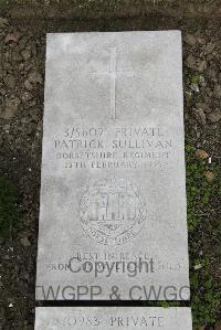 Boulogne Eastern Cemetery - Sullivan, Patrick