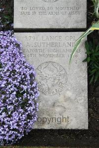 Boulogne Eastern Cemetery - Sutherland, A