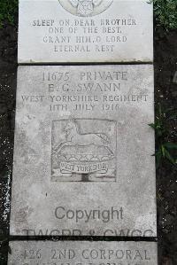 Boulogne Eastern Cemetery - Swann, E G