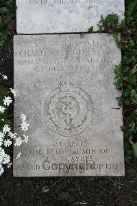Boulogne Eastern Cemetery - Sykes, Charles Harold