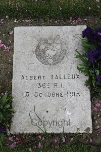 Boulogne Eastern Cemetery - Talleux, Albert