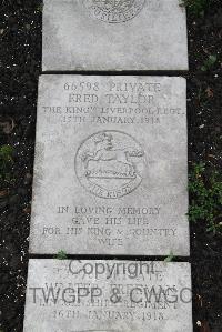 Boulogne Eastern Cemetery - Taylor, Fred