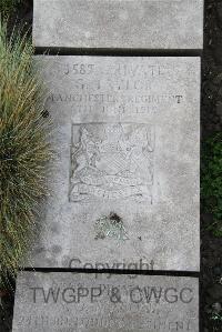 Boulogne Eastern Cemetery - Taylor, George