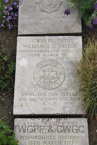 Boulogne Eastern Cemetery - Taylor, William John George