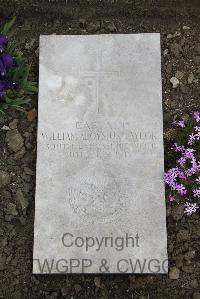 Boulogne Eastern Cemetery - Taylor, William Aloysius