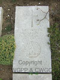 Boulogne Eastern Cemetery - Thomas, David Henry